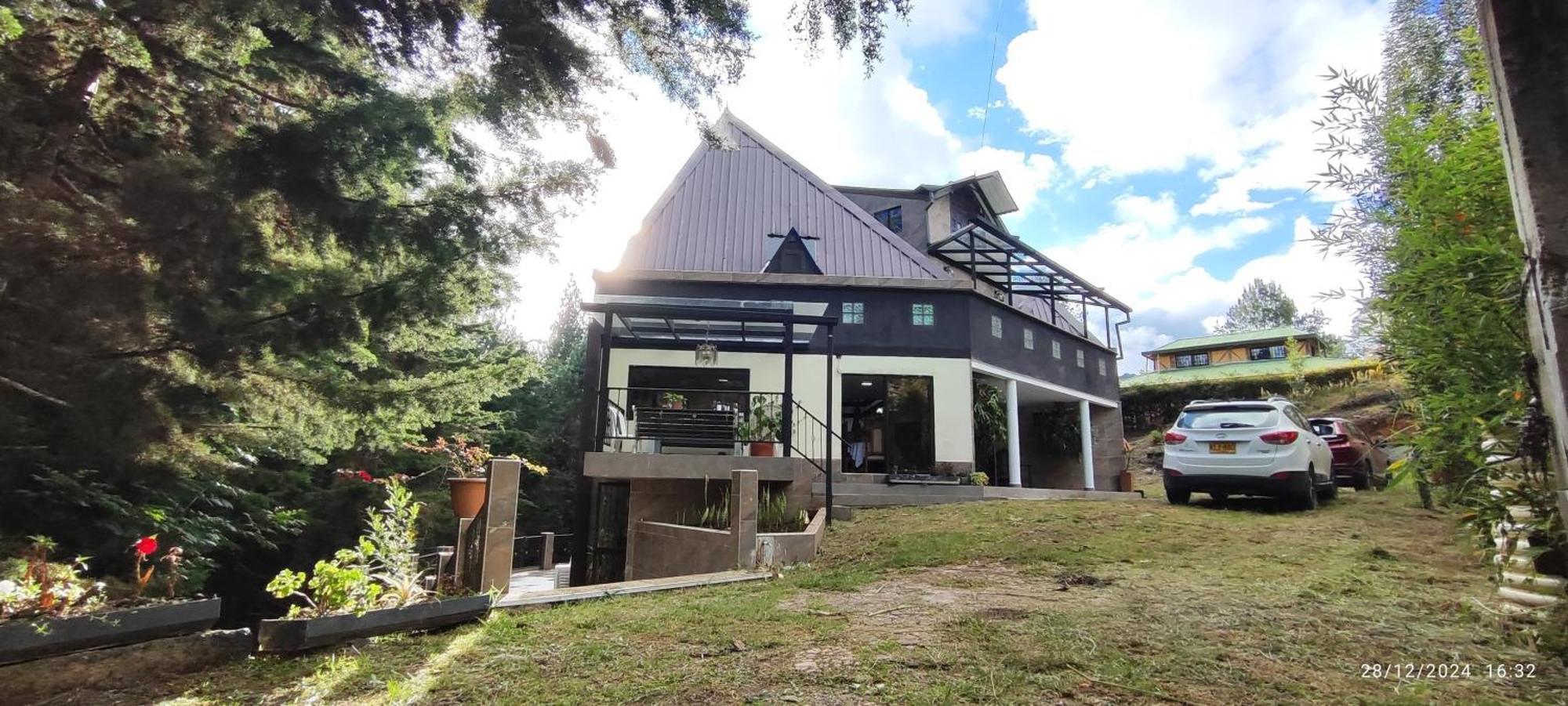 Hermosa Casa Finca En Santa Elena - Aeropuerto Jmc Εξωτερικό φωτογραφία